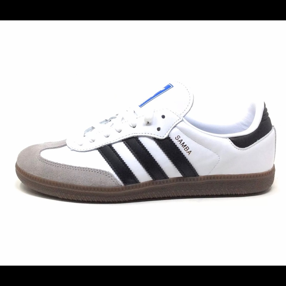 Women’s OG Adidas Sambas size 9 like new